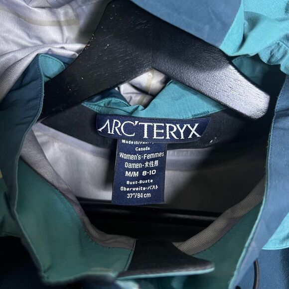 Vintage Arc’teryx Gore-Tex Jacket WGJ4 Womens Rain Jacket Medium - Picture 10 of 10
